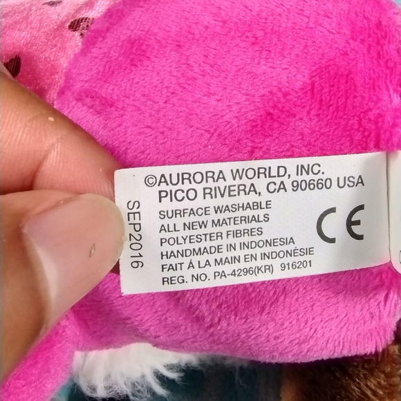 GNOME PLUSH HOT PINK SHIMMERING HEARTS 11” THE GNOMLINS SUPER CUTE!! Valentine - Picture 13 of 14